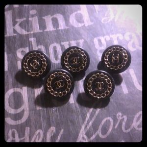 Chanel Round buttons CC